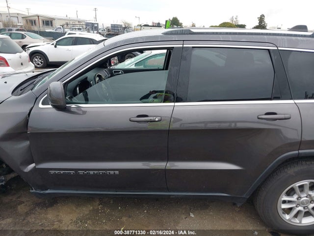 Jeep Grand Cherokee Laredo E 4x4 2018 1C4RJFAG6JC507083 Image 15