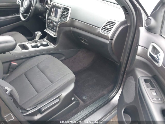 Jeep Grand Cherokee Laredo E 4x4 2018 1C4RJFAG6JC507083 Image 5