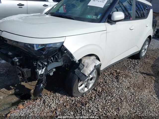 KIA SOUL LX 2023 KNDJ23AU9P7843732 Image 17
