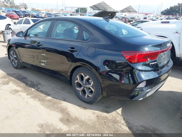 KIA Forte Lxs 2023 3KPF24AD0PE656116 Image 3