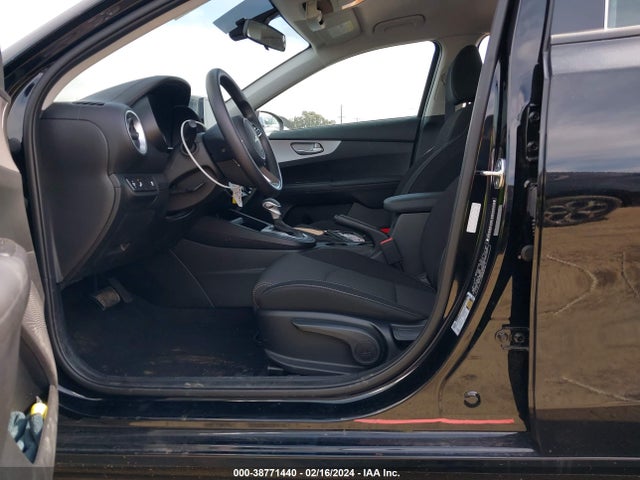 KIA Forte Lxs 2023 3KPF24AD0PE656116 Image 6