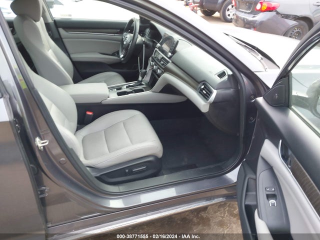 Honda ACCORD LX 2018 1HGCV1F12JA059133 Image 5