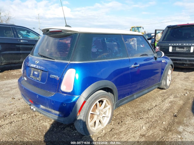 2005 MINI COOPER S WMWRE33555TG96524 Photo 3