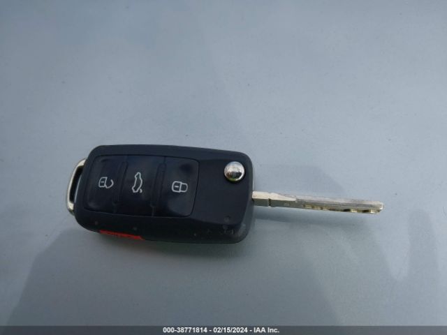 1VWBV7A31FC049689 Volkswagen Passat 2.0l Tdi Se