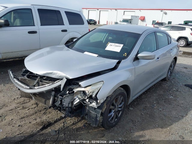 Nissan Altima 2.5 S 2015 1N4AL3AP5FC484513 Image 2