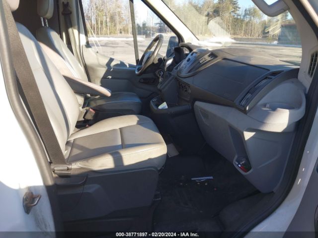 1FTYR1CM1HKB03151 Ford Transit-250