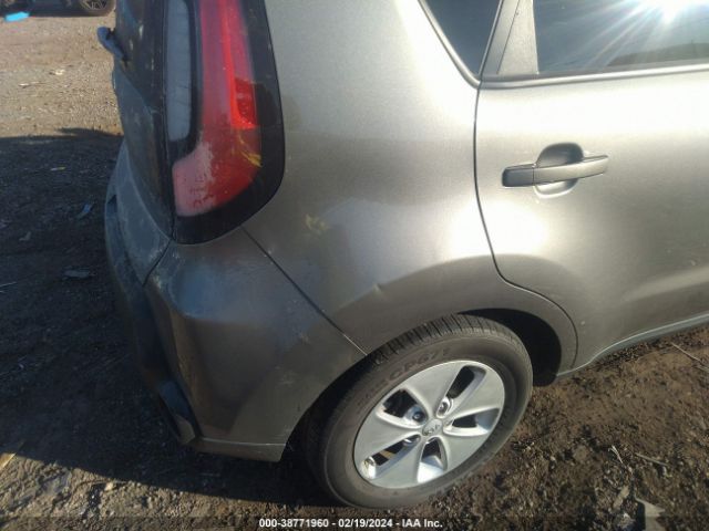 KNDJN2A24F7206651 KIA Soul