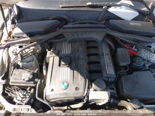 2010 BMW 528I VIN: WBANU5C54AC124221