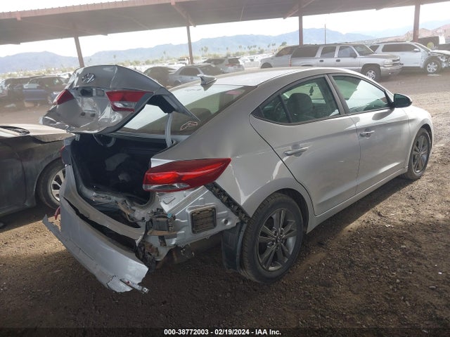 Hyundai ELANTRA SE 2017 5NPD84LFXHH115429 Image 4