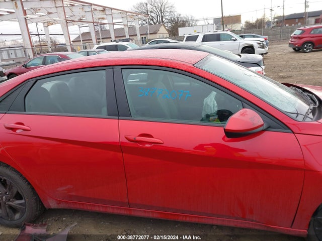 Hyundai ELANTRA SEL 2022 5NPLM4AG7NH073655 Image 14