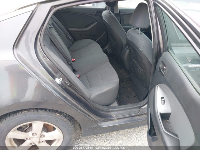 KIA Optima Lx 2015 KNAGM4A74F5645829 Image 8