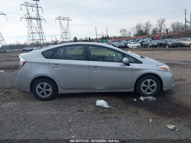 Toyota Prius Four 2015 JTDKN3DU6F0425207 Image 13