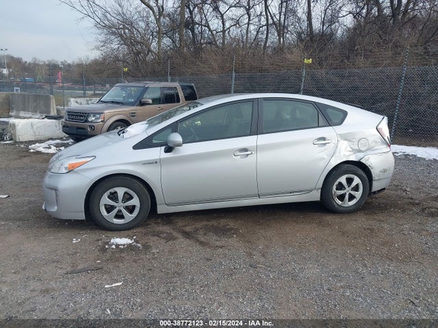 Toyota Prius Four 2015 JTDKN3DU6F0425207 Image 14