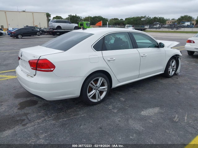 1VWBS7A35EC088583 Volkswagen Passat 1.8t Se