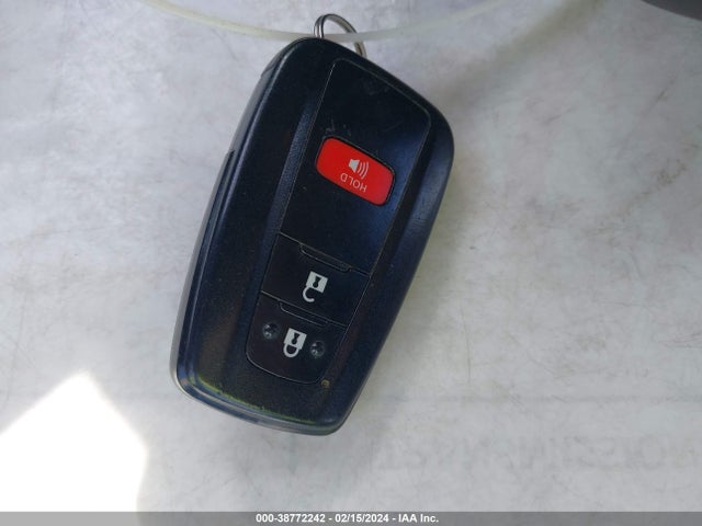 Toyota Prius Two 2018 JTDKBRFU9J3077614 Image 11