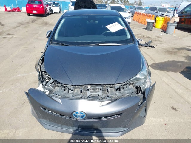 Toyota Prius Two 2018 JTDKBRFU9J3077614 Image 13