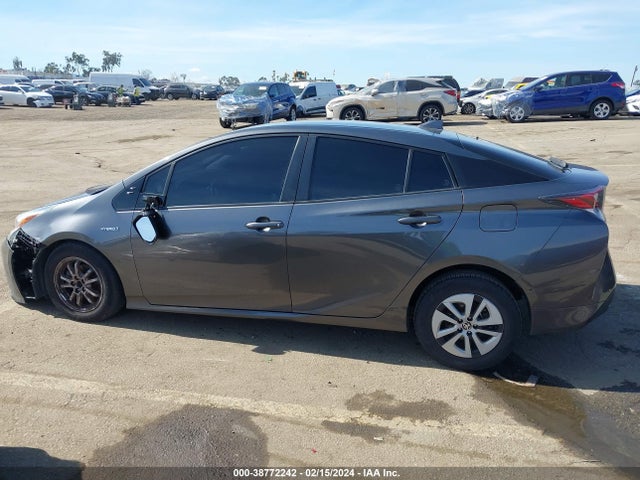Toyota Prius Two 2018 JTDKBRFU9J3077614 Image 15