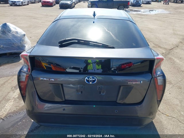 Toyota Prius Two 2018 JTDKBRFU9J3077614 Image 17