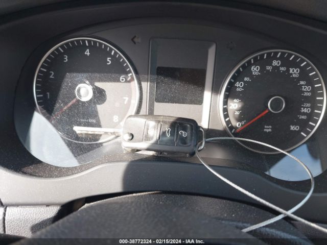 3VWD07AJXEM251398 Volkswagen Jetta 1.8t Se