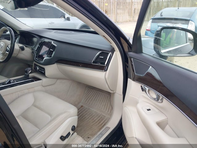 Volvo Xc90 T6 Momentum 2016 YV4A22PK7G1024945 Image 5