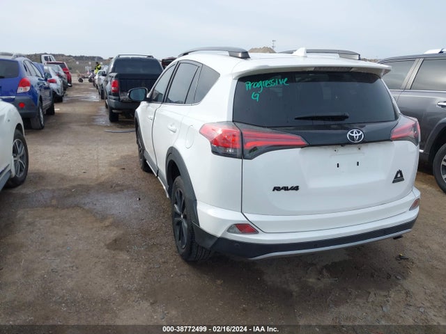 Toyota Rav4 Adventure 2018 2T3RFREV8JW724482 Image 3