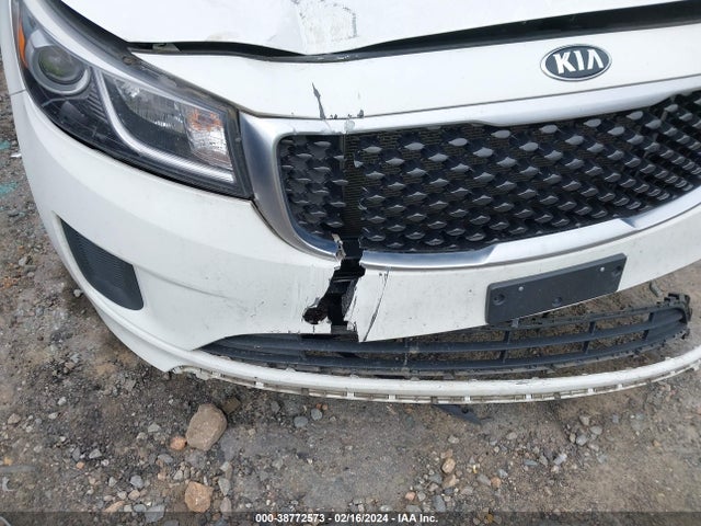 KIA SEDONA LX 2016 KNDMB5C11G6198835 Image 13