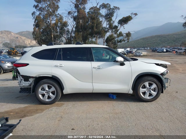 Toyota Highlander L 2021 5TDCZRAH6MS527085 Image 14