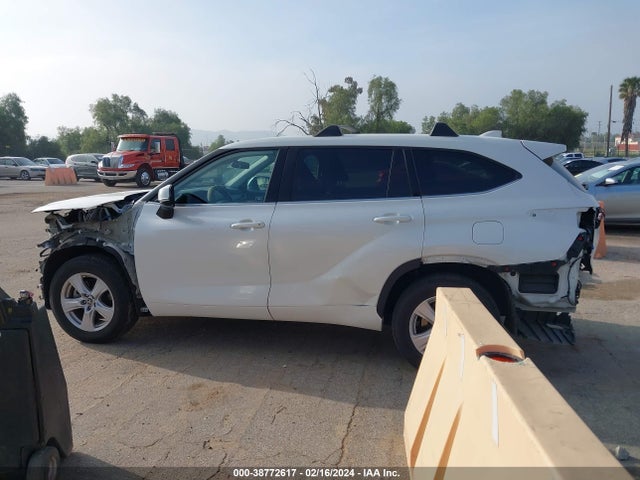 Toyota Highlander L 2021 5TDCZRAH6MS527085 Image 15