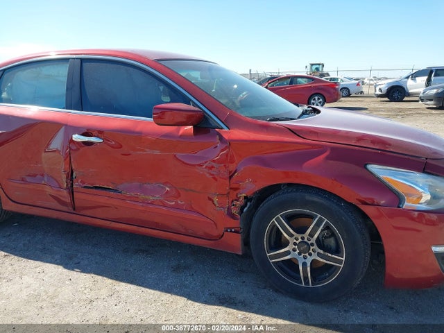Nissan Altima 2.5 S 2014 1N4AL3AP8EN361596 Image 6