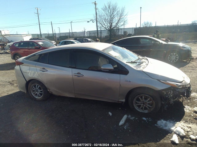 Toyota Prius Prime Plus 2017 JTDKARFP4H3006151 Image 14