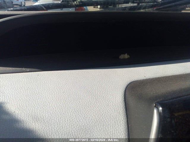 Toyota Prius Prime Plus 2017 JTDKARFP4H3006151 Image 16
