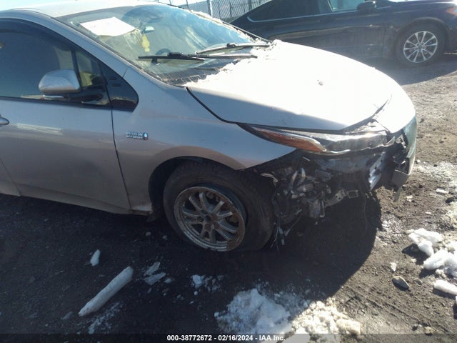 Toyota Prius Prime Plus 2017 JTDKARFP4H3006151 Image 18