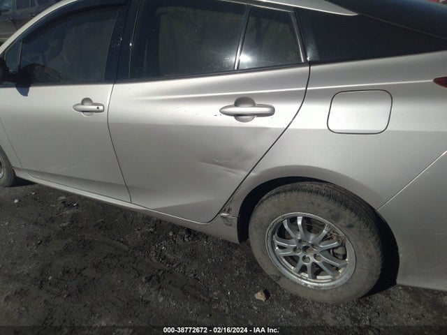 Toyota Prius Prime Plus 2017 JTDKARFP4H3006151 Image 22