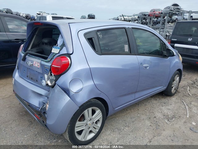 Chevrolet Spark 1lt Auto 2014 KL8CD6S95EC543648 Image 4