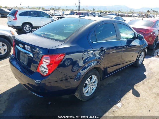 Chevrolet Sonic Lt Auto 2015 1G1JC5SH1F4217613 Image 4