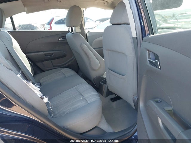 Chevrolet Sonic Lt Auto 2015 1G1JC5SH1F4217613 Image 8