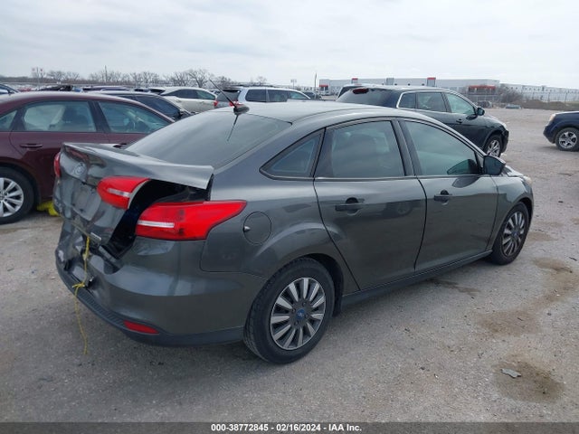 Ford FOCUS S 2016 1FADP3E23GL293352 Image 4