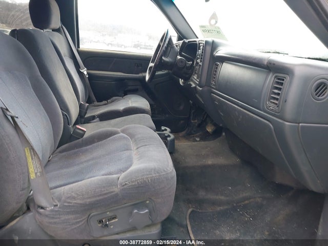 2001 CHEVROLET SILVERADO 1500 LS VIN: 2GCEK19T711353232