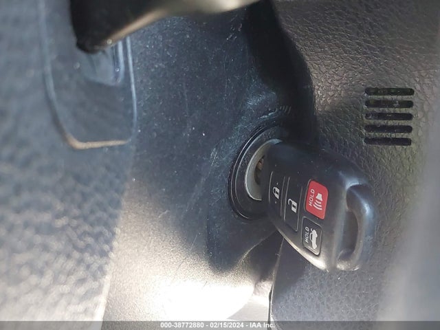 Toyota COROLLA LE 2017 5YFBURHE6HP641429 Image 11