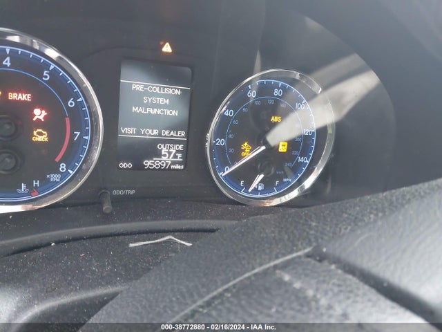 Toyota COROLLA LE 2017 5YFBURHE6HP641429 Image 16
