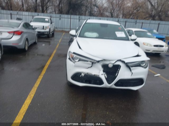ZASFAKNN5J7B82804 Alfa Romeo Stelvio Ti Sport Awd