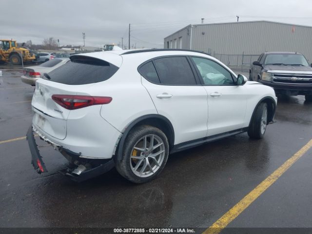 ZASFAKNN5J7B82804 Alfa Romeo Stelvio Ti Sport Awd