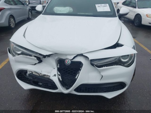 ZASFAKNN5J7B82804 Alfa Romeo Stelvio Ti Sport Awd