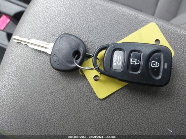 5NPD84LFXLH631265 Hyundai ELANTRA SEL