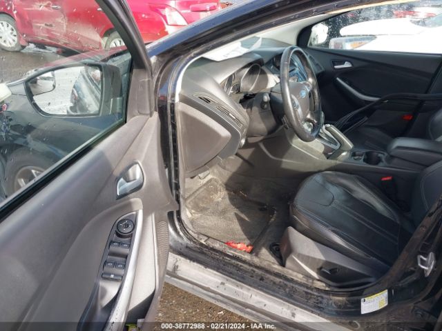 1FADP3K23EL210388 Ford FOCUS SE