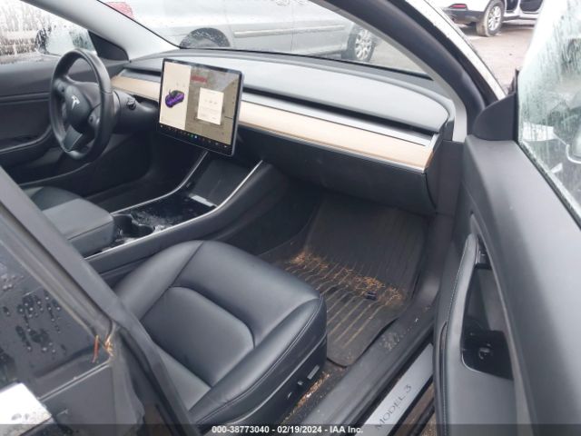 5YJ3E1EB1KF208794 Tesla Model 3 Long Range/performance