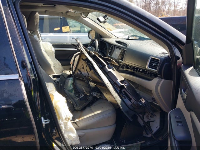Toyota Highlander Xle V6 2014 5TDJKRFHXES050151 Image 5
