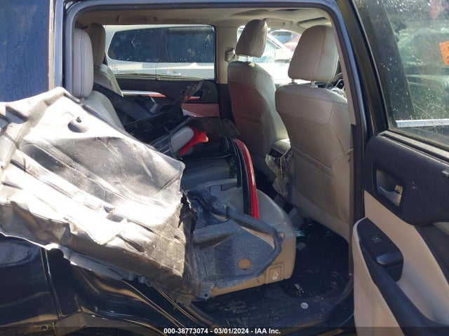 Toyota Highlander Xle V6 2014 5TDJKRFHXES050151 Image 8