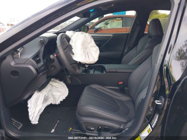 58AJZ1B19PU142036 Lexus Es 350 F Sport Handling