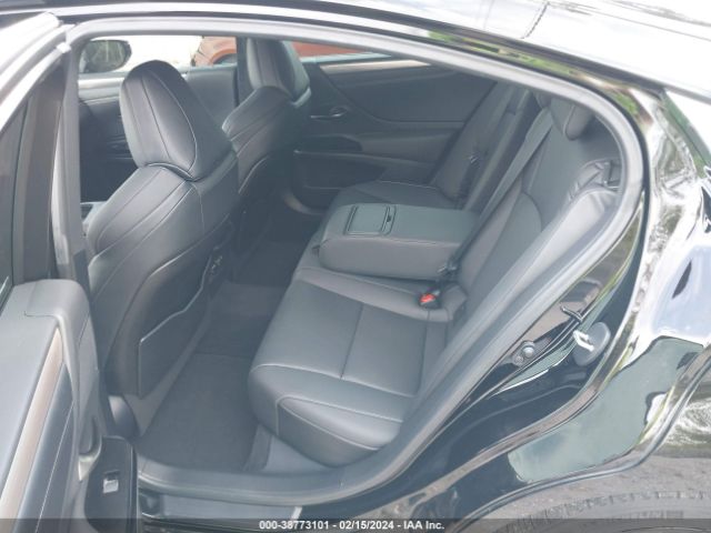 58AJZ1B19PU142036 Lexus Es 350 F Sport Handling